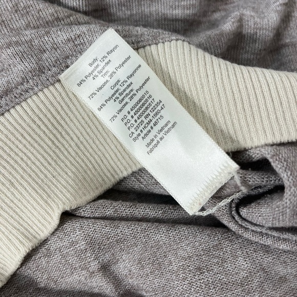 Aritzia Wilfred Womens Size XXS Crew Neck High Low Hem Sweater - Picture 6 of 7